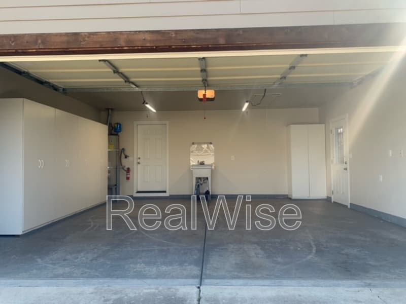Grants Pass House: 1188 SW Derek Ln