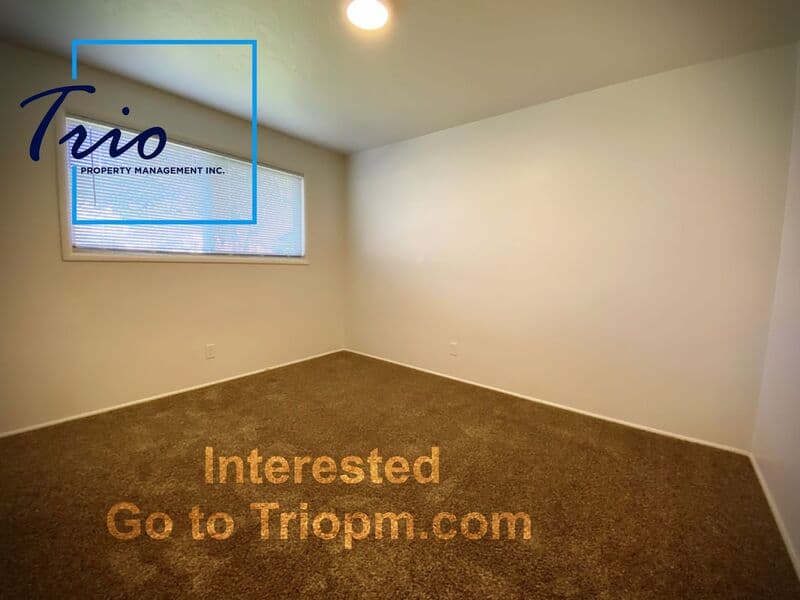 Eugene Condo: 3515 E Amazon Drive