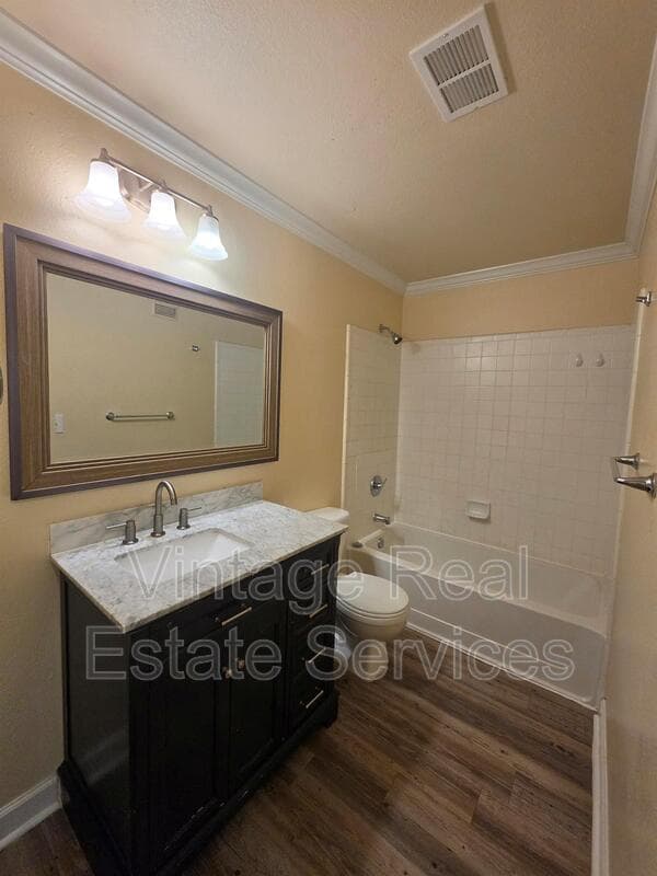 Tampa Condo: 18563 Bridle Club Drive