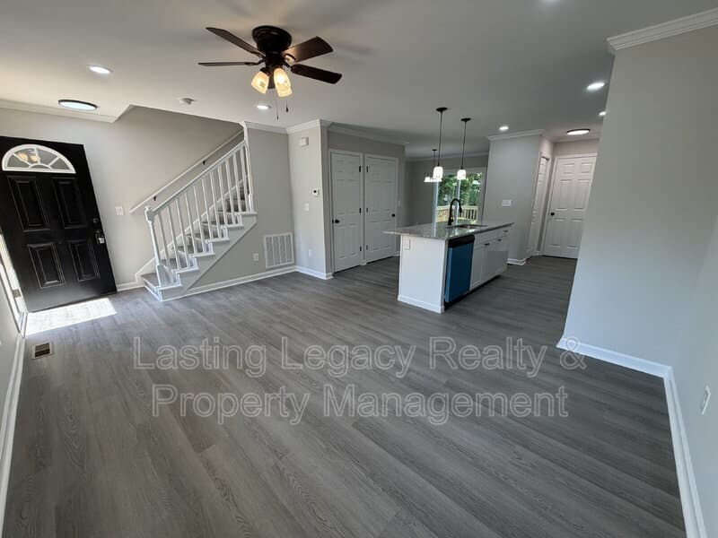 Winston-Salem House: 2036 Harrison Ave