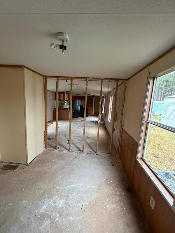Fayetteville House: 2241 Cattail Cir