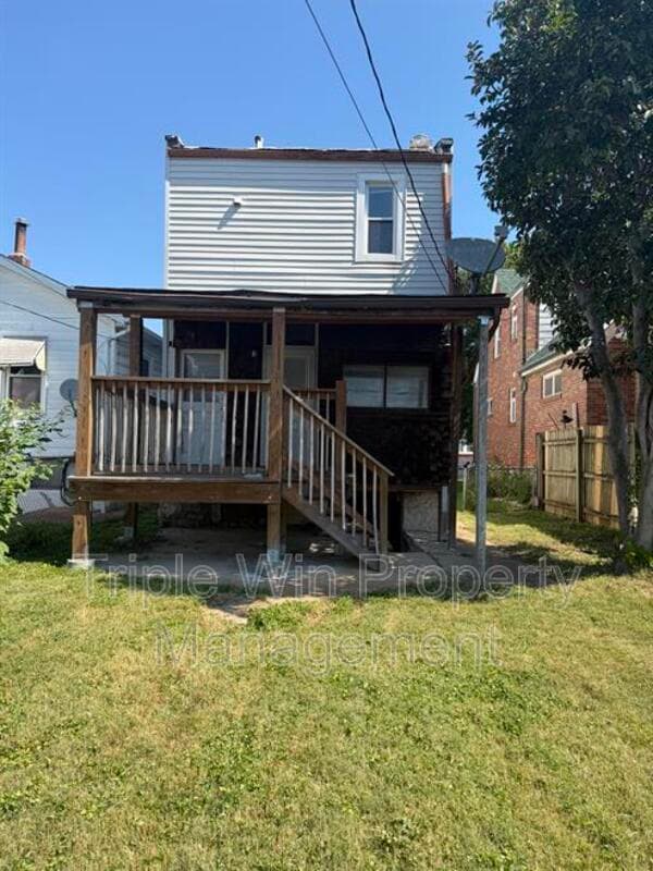 St. Louis House: 5246 Blow St