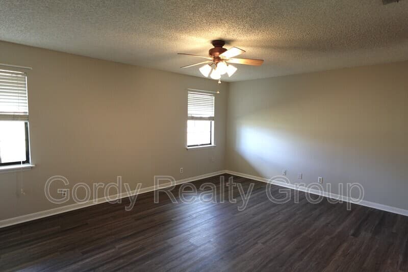 Marianna House: 5122 Presidents Circle