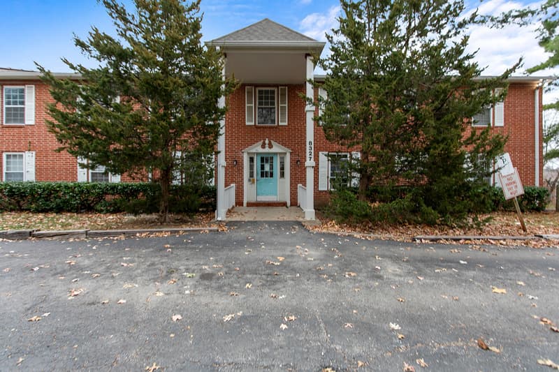 Overland Park Condo: 8325 Lowell Ave - 4