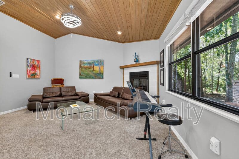 Gainesville House: 1326 Northwest 57th Street