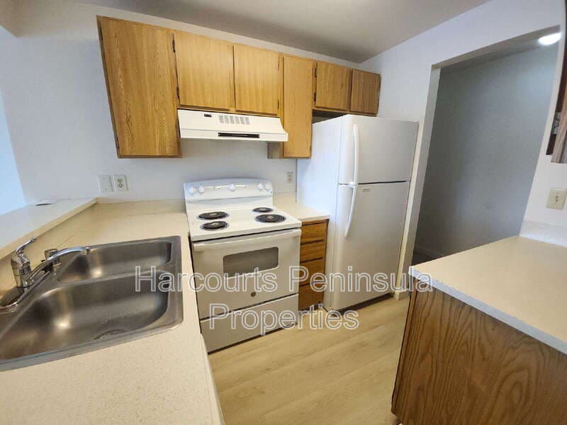 Bremerton Condo: 1115 Wheaton Way
