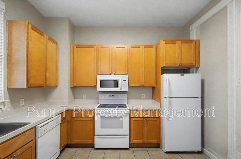 Savannah Condo: 546 E Huntingdon