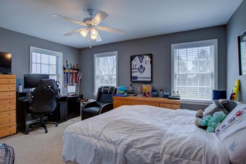 Lancaster House: 1007 Croft Drive