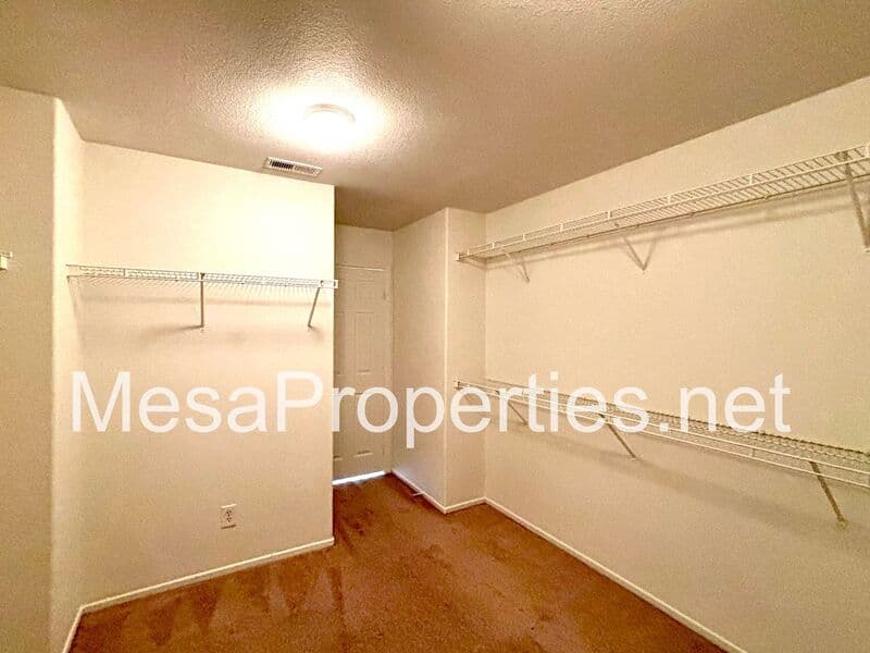 Victorville House: 12396 Ava Loma St.