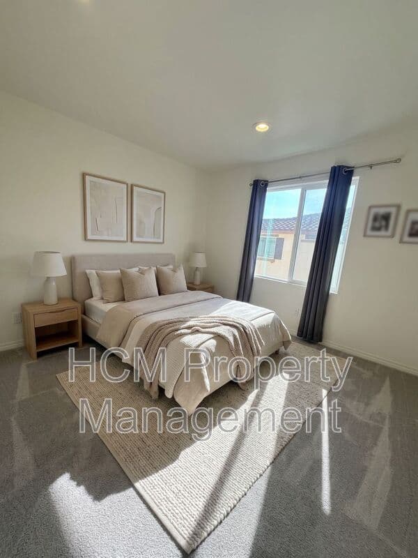 Santa Ana House: 120 S Pacific Ave