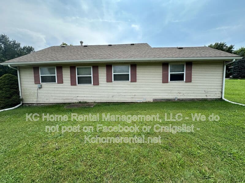 Kansas City House: 7113 N Highland Ave
