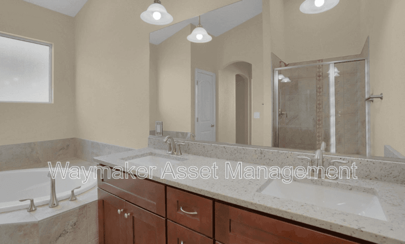 Peyton House: 6594 Gelbvieh Road