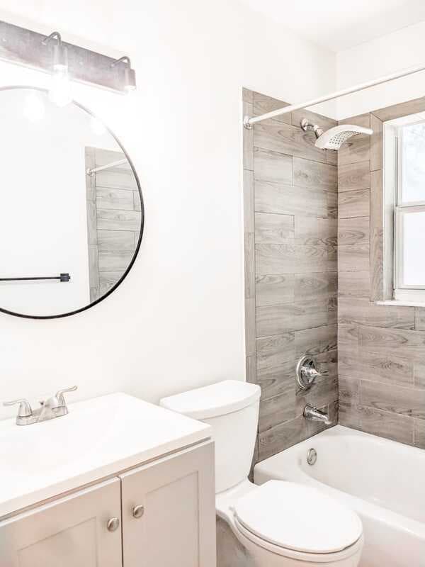 St. Petersburg House: 10520 54th Avenue North