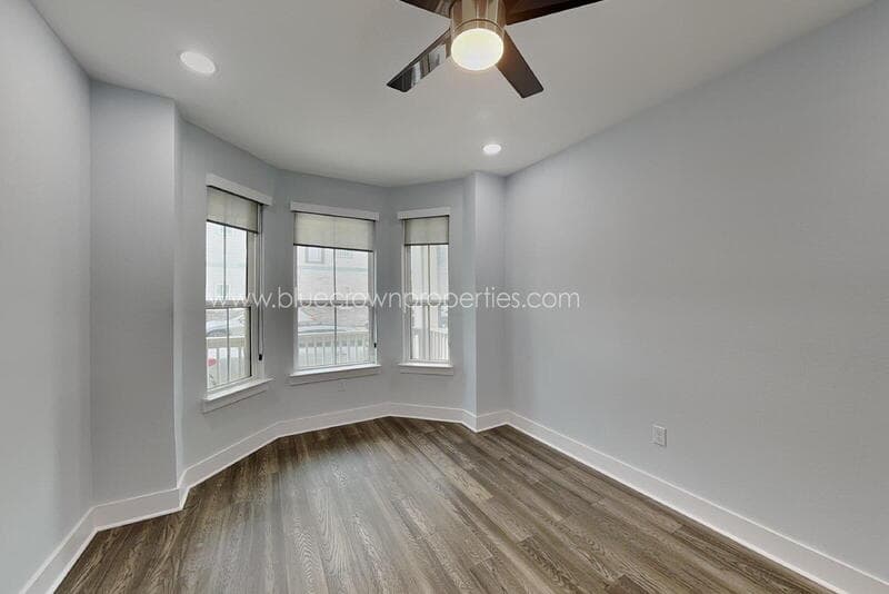 Lewisville House: 217 South Village Way