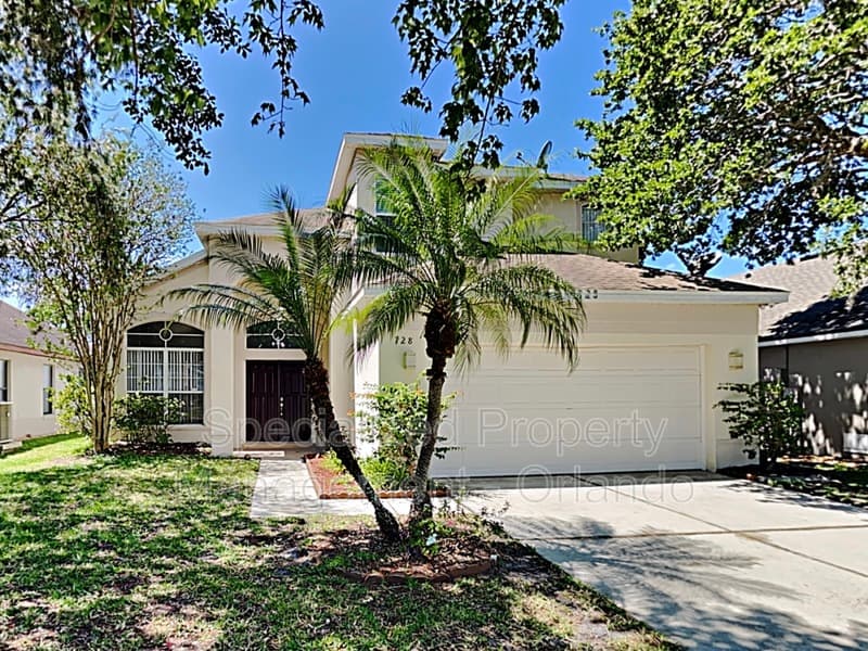 Orlando House: 728 Hardwood Cir