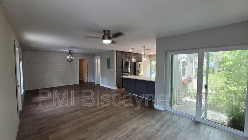 Coral Springs House: 1309 NW 89th Dr