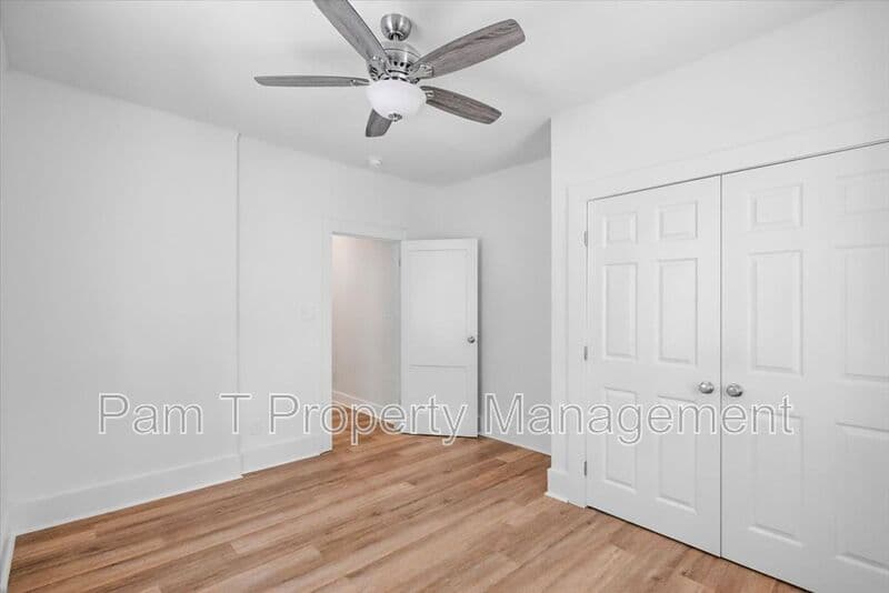 Savannah Condo: 613 W 39th St