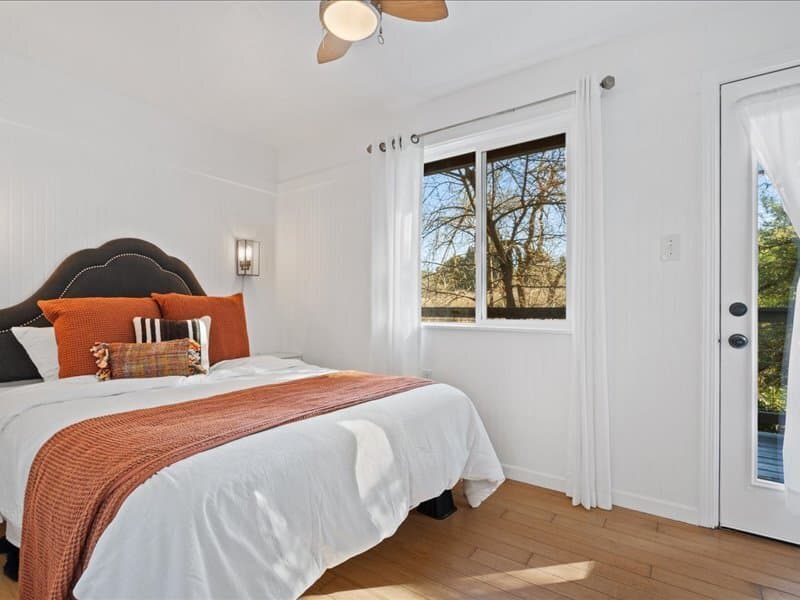 Guerneville Townhome: 14975 River Road