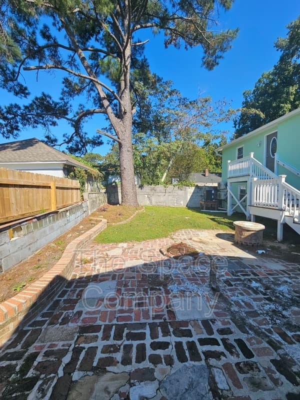 Charleston Condo: 1118 Gunn Avenue