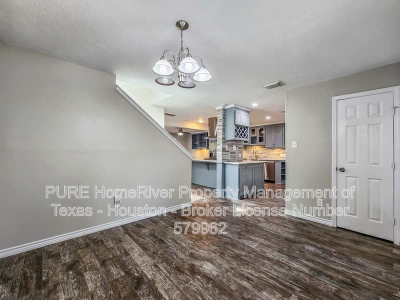 Porter House: 22079 Misty Moss Ct