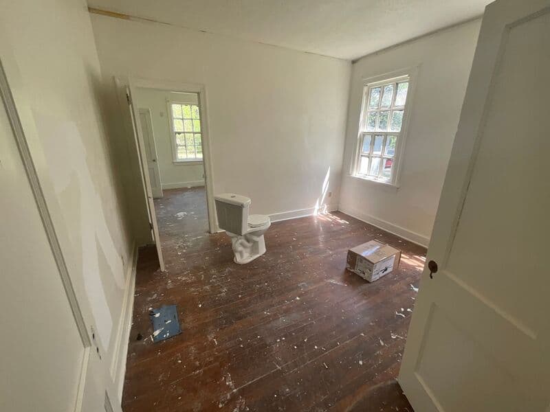 Jackson House: 354 Fredrica Avenue