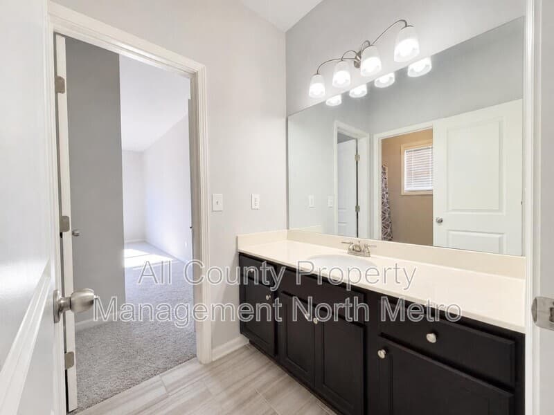 Snellville House: 3112 Avenel Court