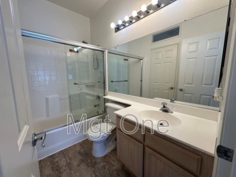 Menifee House: 27890 Blaze Ln.