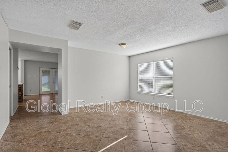 Converse House: 7702 Fairton Pl