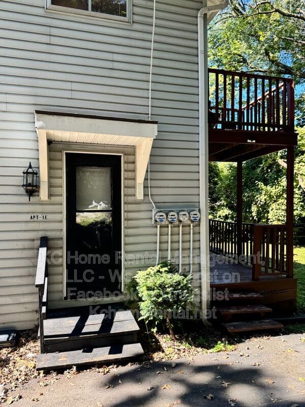 Kansas City House: 4400 NE 46th Terrace 1E