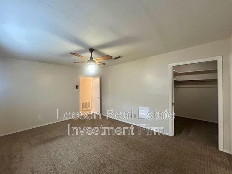 Bossier City House: 2320 Melrose Ave