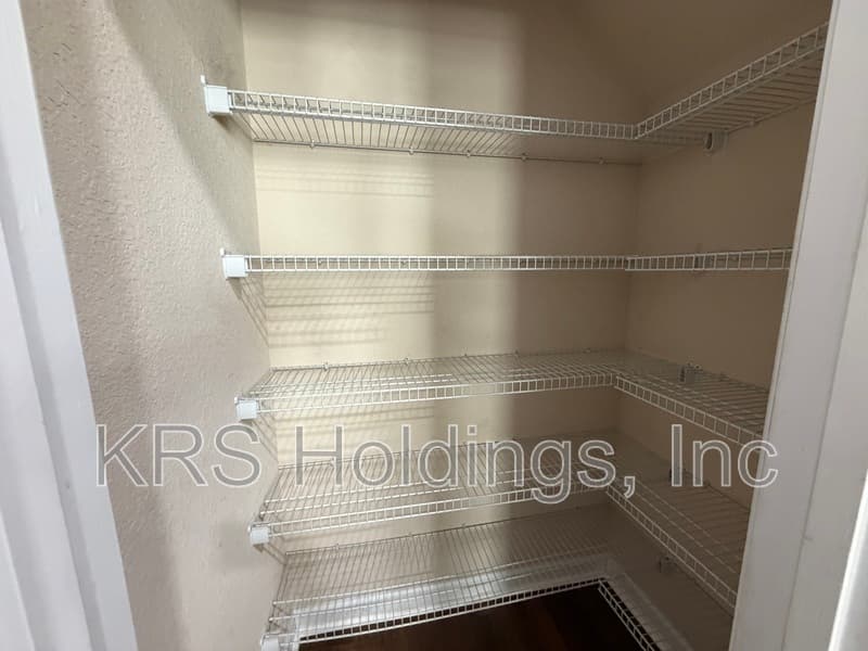 Portsmouth House: 214 Harmony Dr