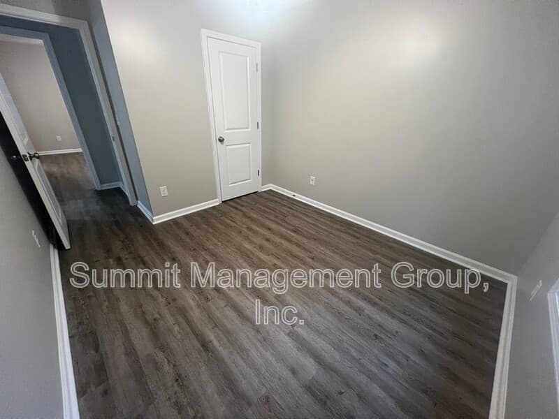 Madison Condo: Bostwick Hwy - 1563