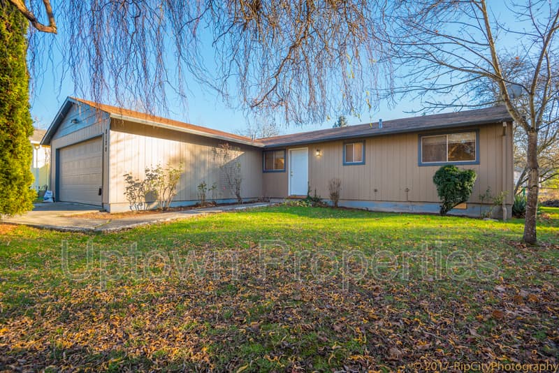 Tigard House: 8120 SW Thorn St