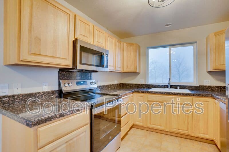 Coeur D Alene House: 7665 N Courcelles Pkwy