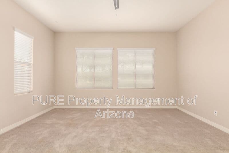 Scottsdale House: 12445 E Becker Ln