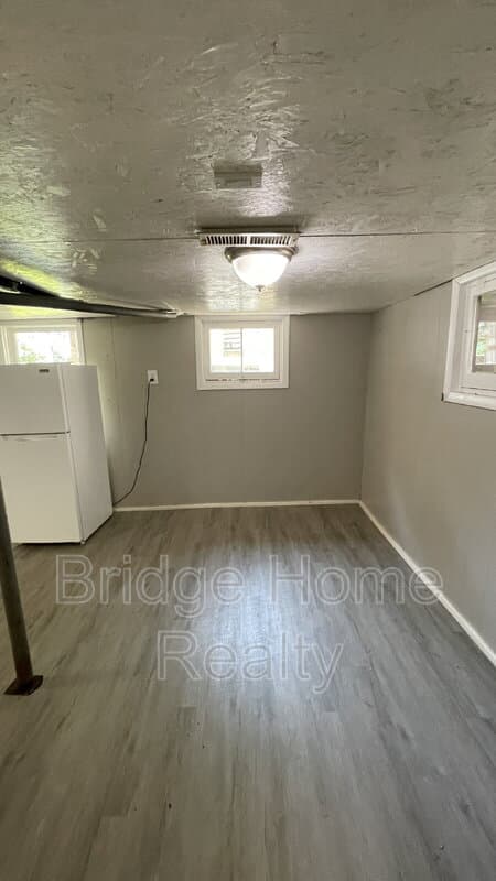 Sharon Condo: 239 Ormond Avenue