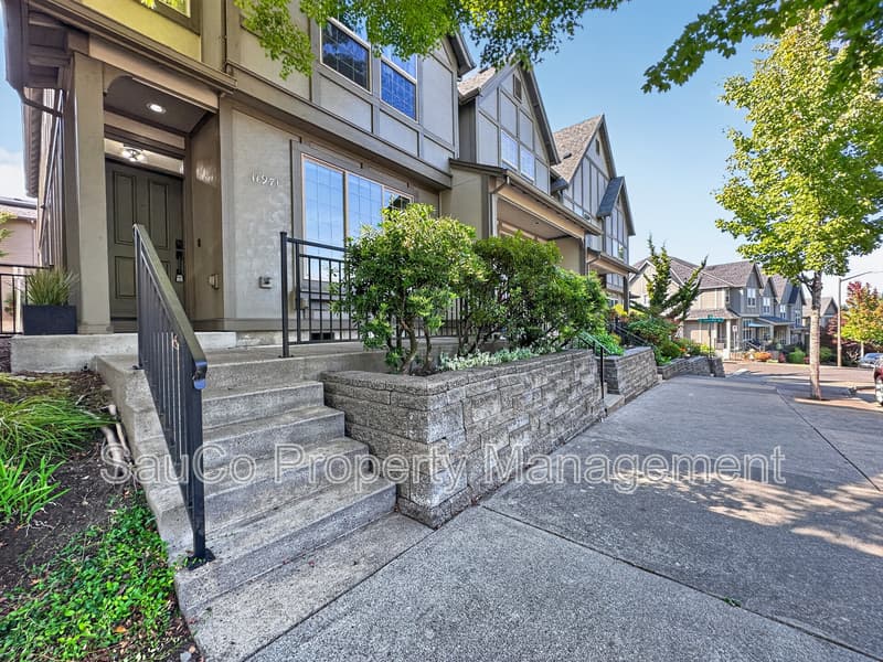 Beaverton Townhome: 11971 Southwest Horizon Boulevard