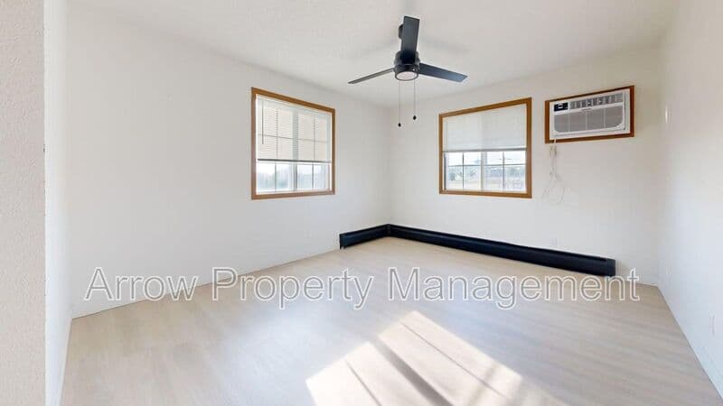 Bismarck House: 2141 Xavier-316