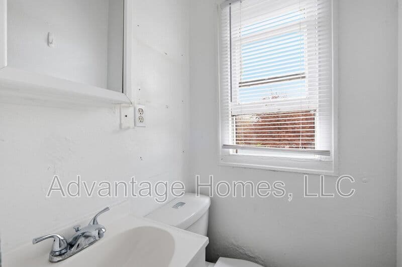 Belton Condo: 1015 N Scott Avenue #10