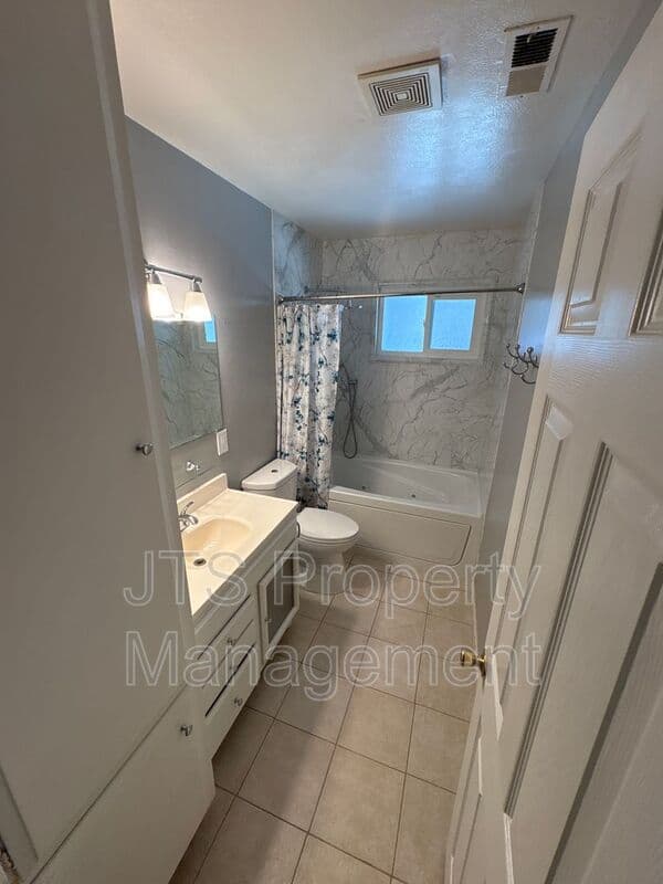 Rancho Cordova House: 2618 Don Juan Drive