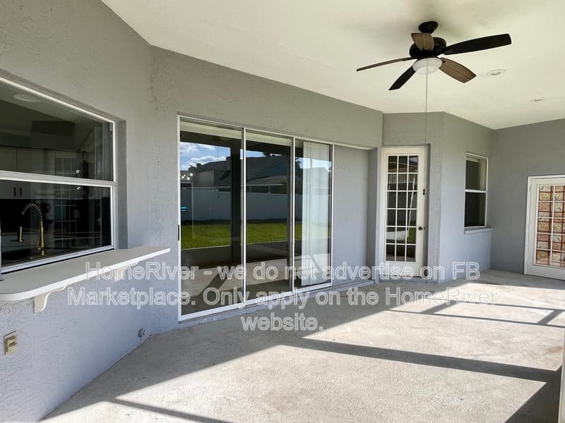 Tampa House: 10014 Cypress Shadow Ave
