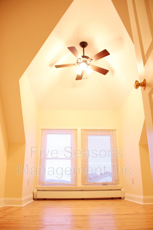 Burlington Condo: 40 Intervale Avenue - 5