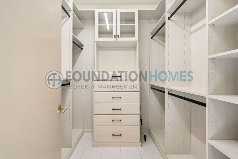 Mill Valley House: 6058 Shelter Bay Ave.