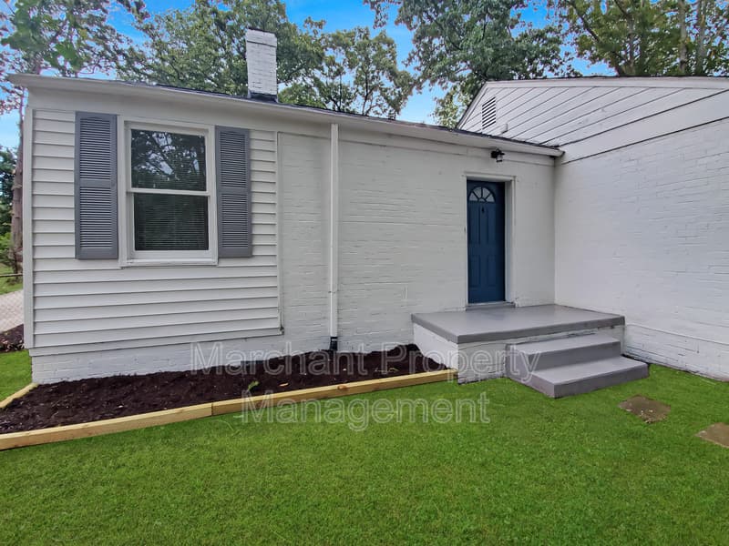 Greenville House: 4 Brookforest Drive