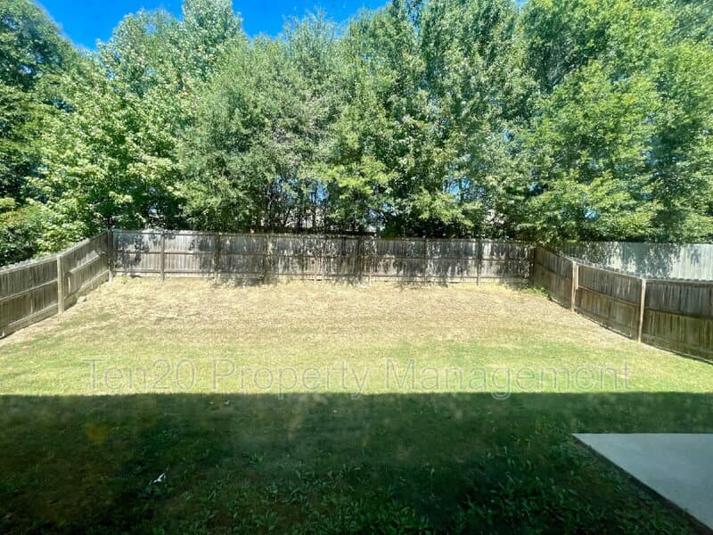 Phenix City House: 36 Willow Trace Dr
