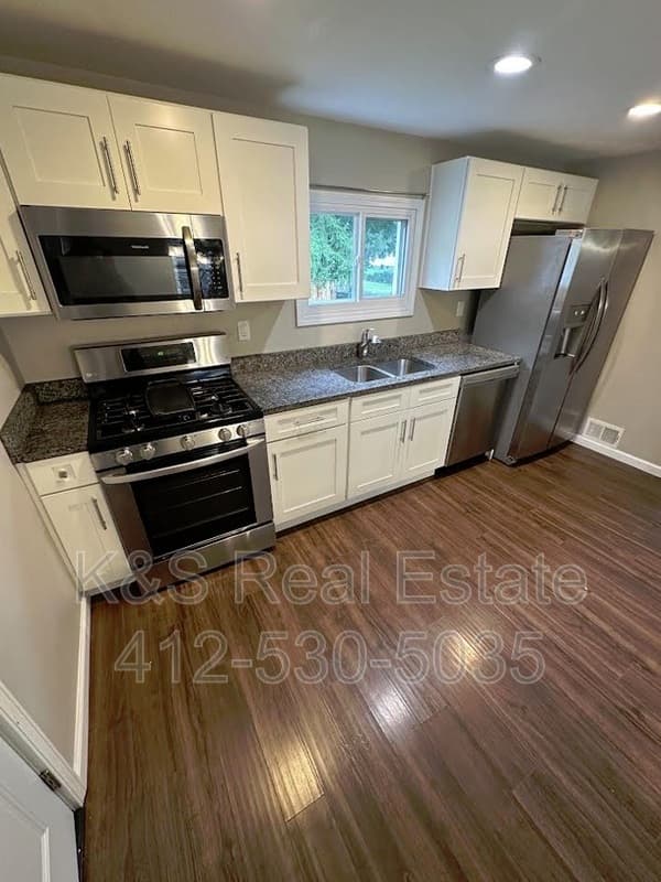 White Oak House: 1701 Lincoln Way