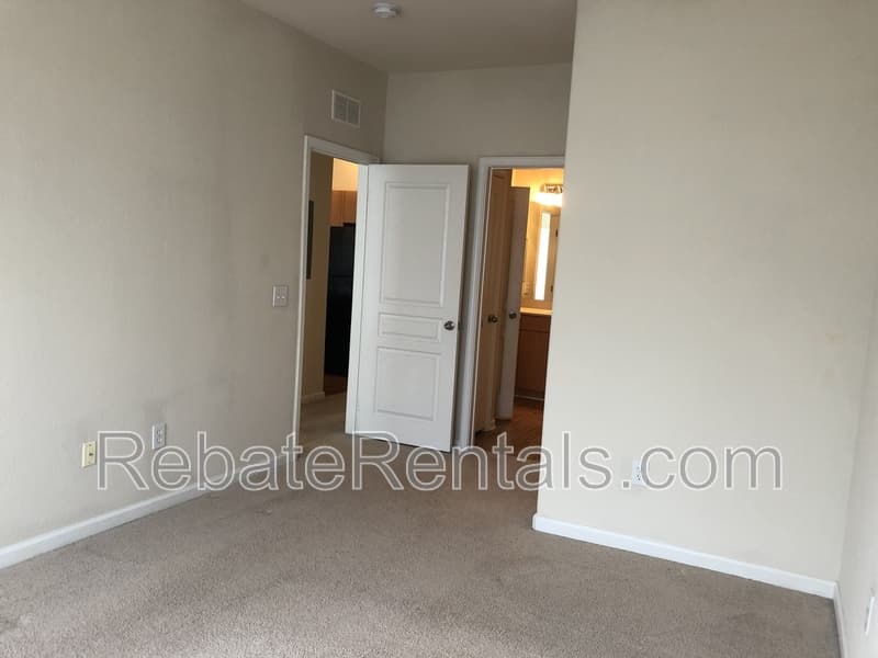 Jacksonville Condo: 8290 Gate Parkway W