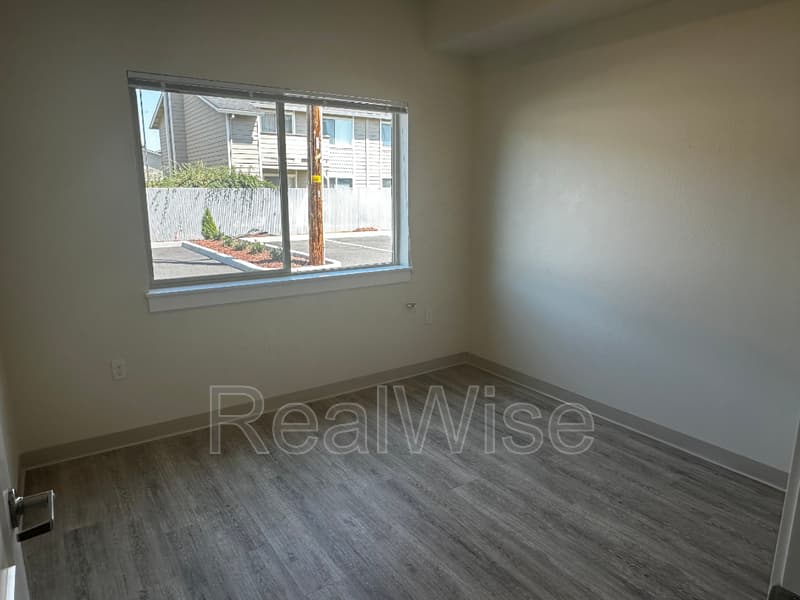 Medford Condo: 1935 Table Rock Rd