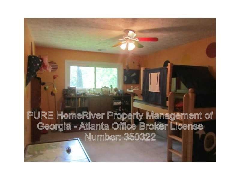 Roswell House: 9160 Martin Rd