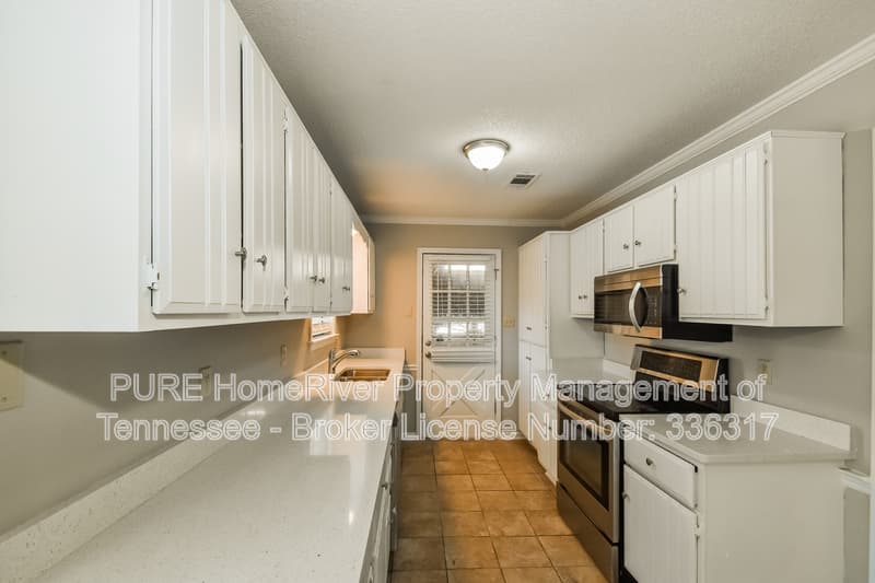 Memphis House: 2837 Gailwood Dr